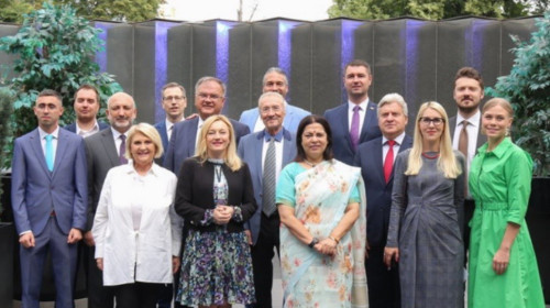 Cultural Diplomacy, International Relations and Global Governance